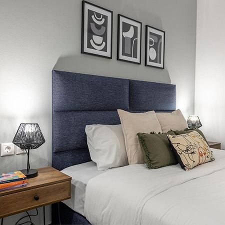 Phaedrus Living: City Center Luxury Flat Loukianou أثينا المظهر الخارجي الصورة