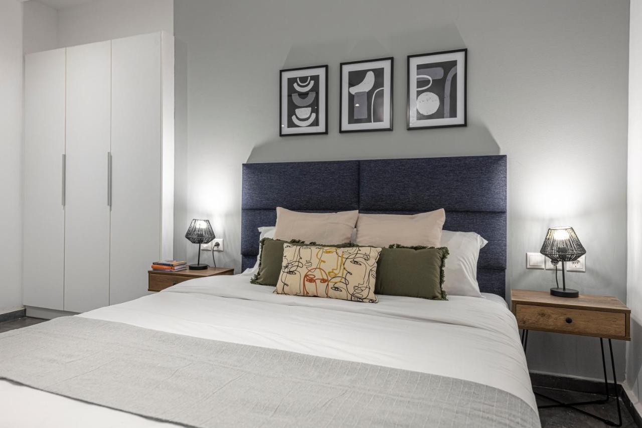 Phaedrus Living: City Center Luxury Flat Loukianou أثينا المظهر الخارجي الصورة