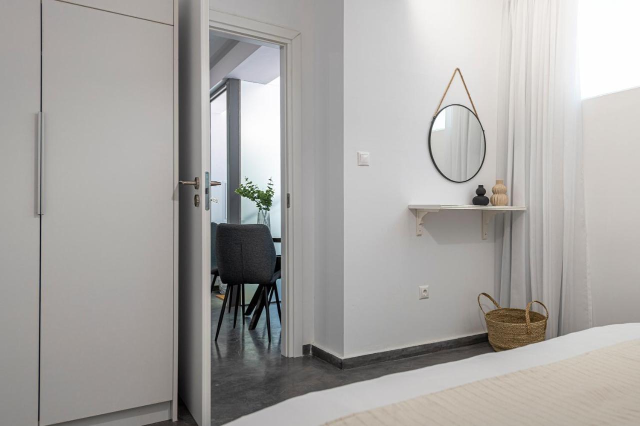 Phaedrus Living: City Center Luxury Flat Loukianou أثينا المظهر الخارجي الصورة