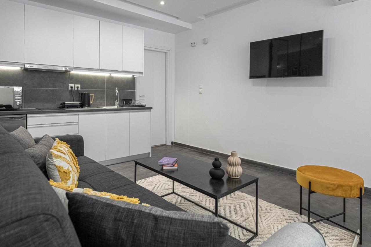 Phaedrus Living: City Center Luxury Flat Loukianou أثينا المظهر الخارجي الصورة